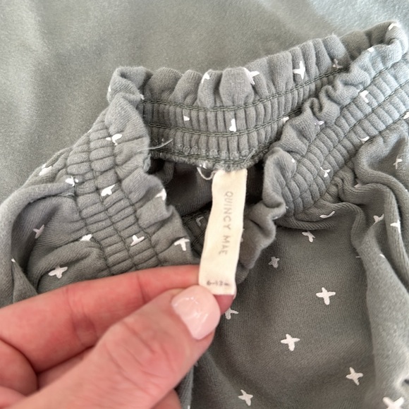 Quincy Mae Kids Dress Set in Light Gray - Picture 8 of 8